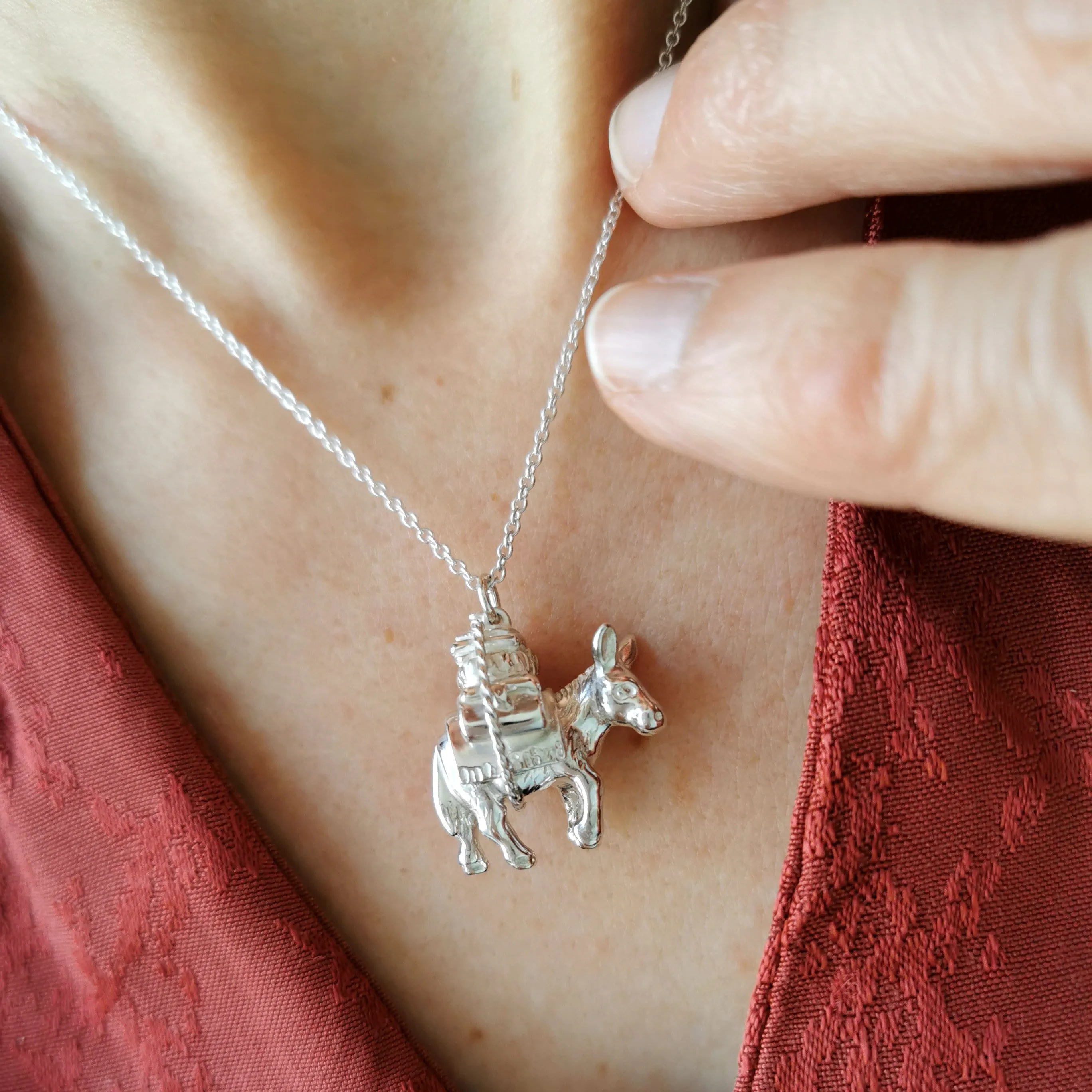 Donkey Necklace - with or without luggage