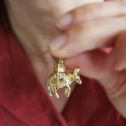 Donkey Necklace - with or without luggage