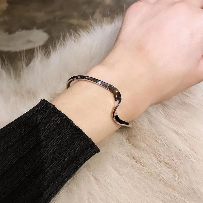 Elegant Wave Shiny Metallic Golden Silver Bracelet