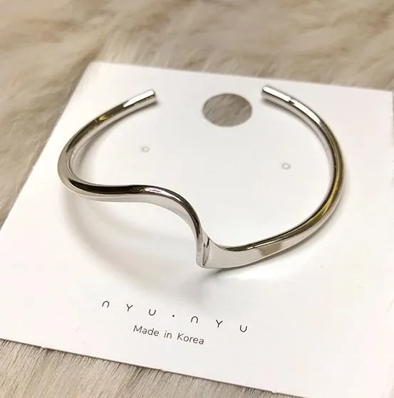Elegant Wave Shiny Metallic Golden Silver Bracelet