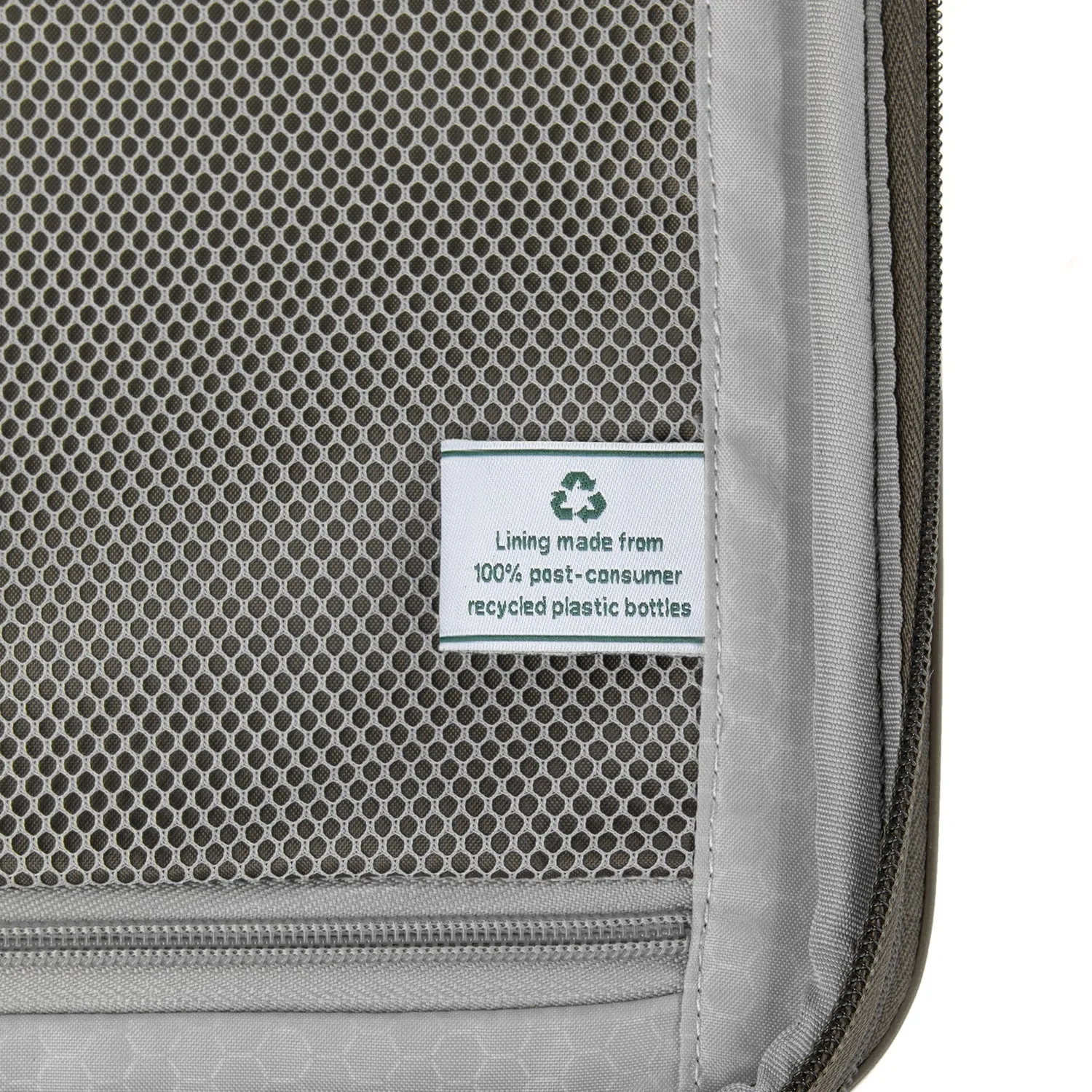 Maxlite® Air Large Check-in Expandable Hardside Spinner