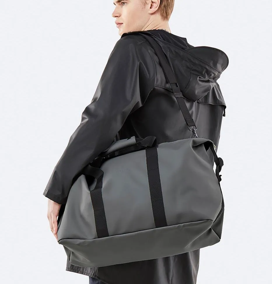 RAINS Weekend Bag – Charcoal