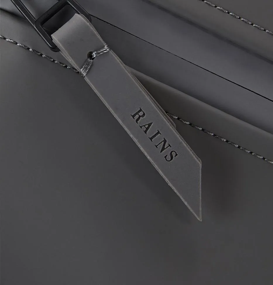 RAINS Weekend Bag – Charcoal